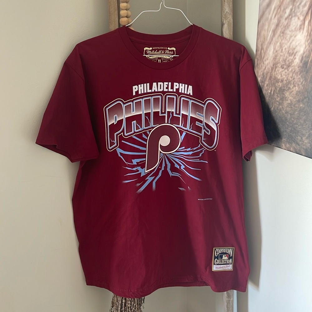 Cooperstown collection Mitchell & Ness Phillies T Shirt